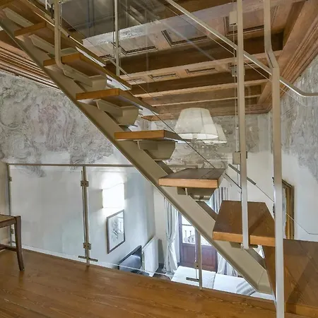 Apartment Tintoretto Frescoed Loft In The Oltrarno